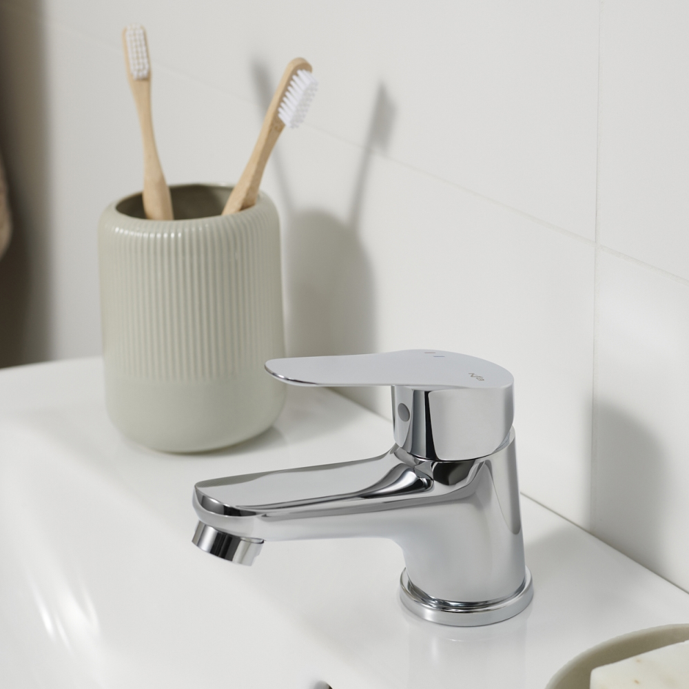 armatura-sparc-standing-washbasin-mixer-chrome