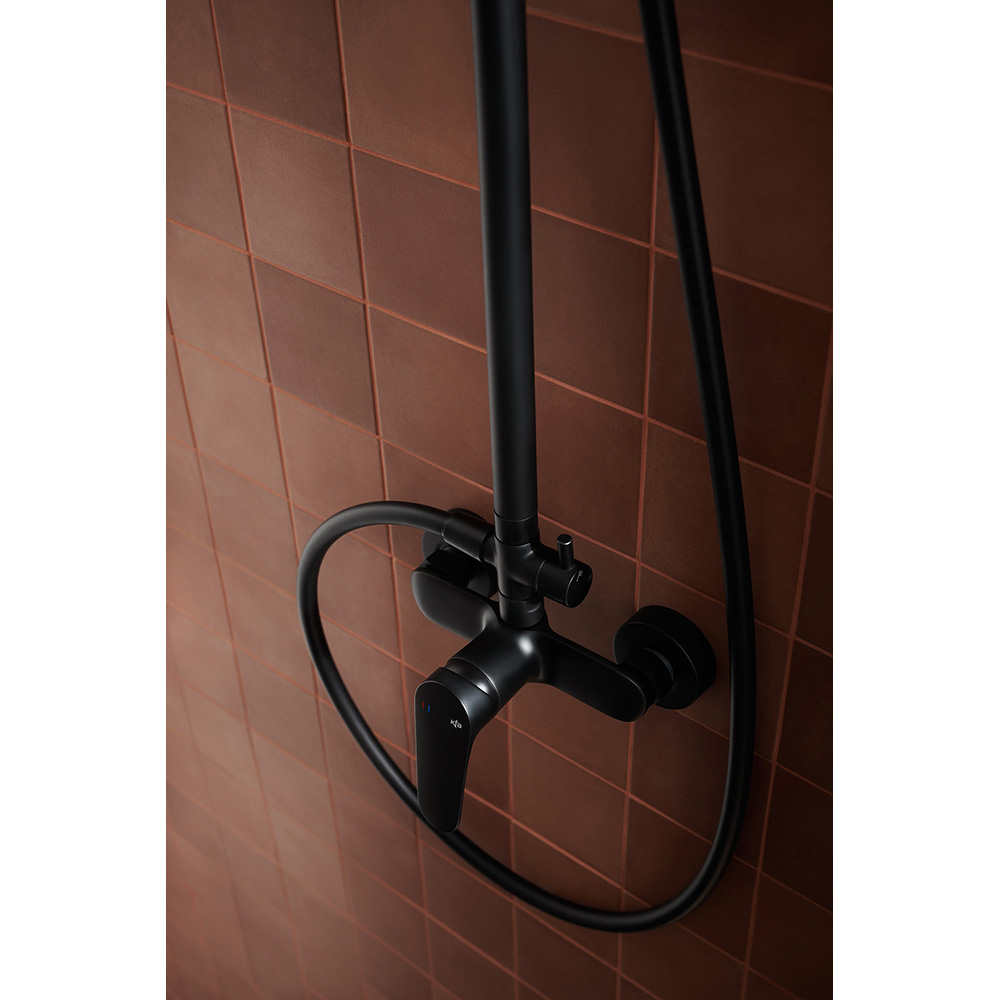 armatura-otava-rainshower-with-wall-mounted-shower-mixer-black