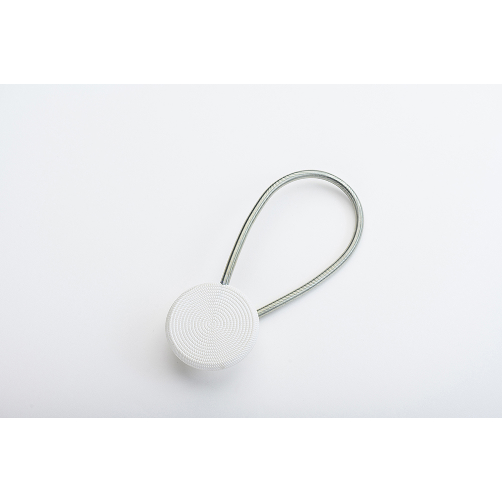 zephyr-magnetic-metal-curtain-clip-with-wire-white