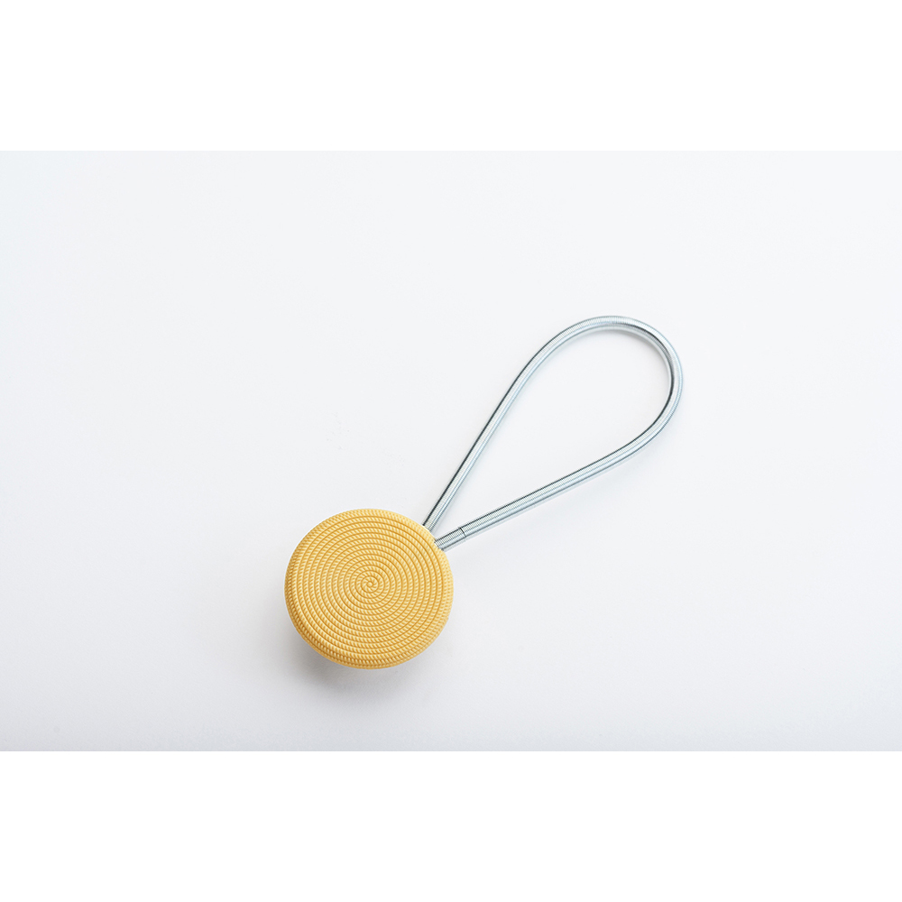 zephyr-magnetic-metal-curtain-clip-with-wire-yellow