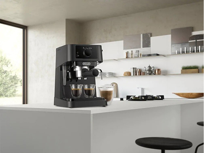delonghi-stilosa-coffee-machine-black-15-bar-pressure