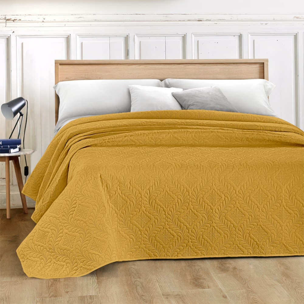 zambetti-nottingham-double-bed-microfibre-quilted-bedspread-gold-250-×-250-cm