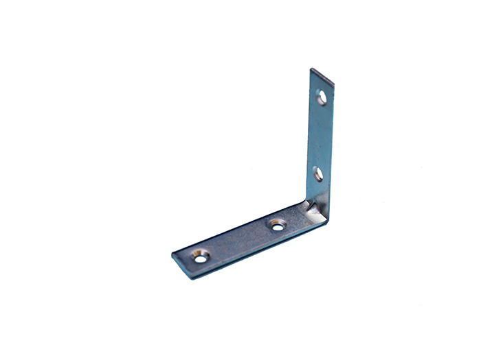 pre-drilled-metal-corner-plate-6cm-x-6cm