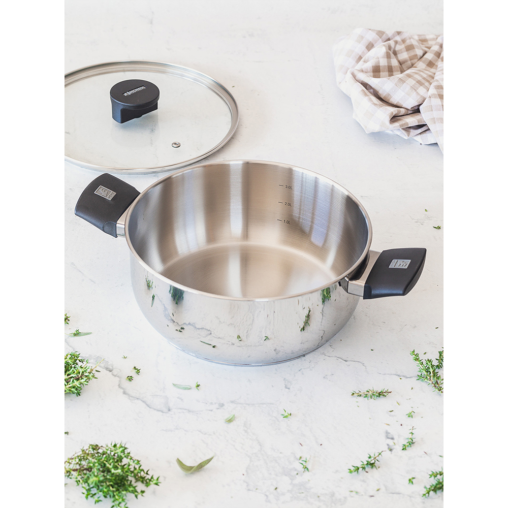 monix-elite-stainless-steel-casserole-with-glass-lid-22cm