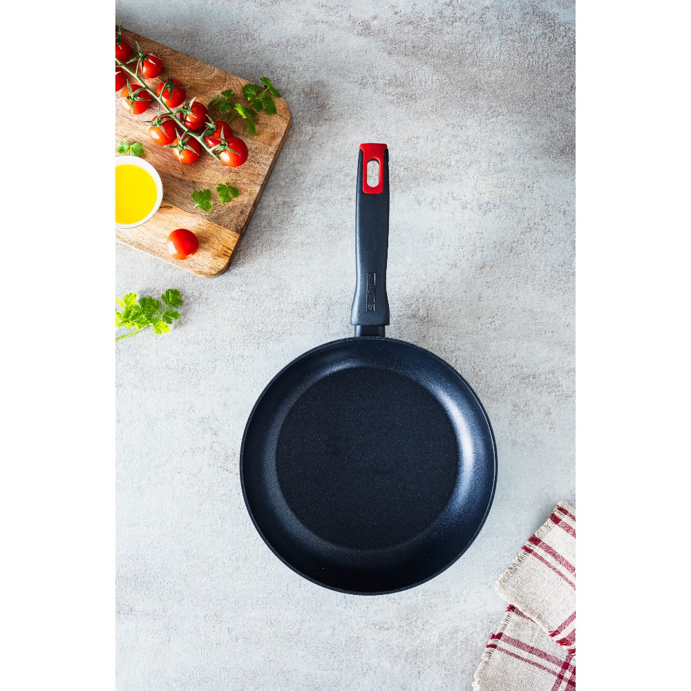 monix-aluminum-cherry-frying-pan-28-cm