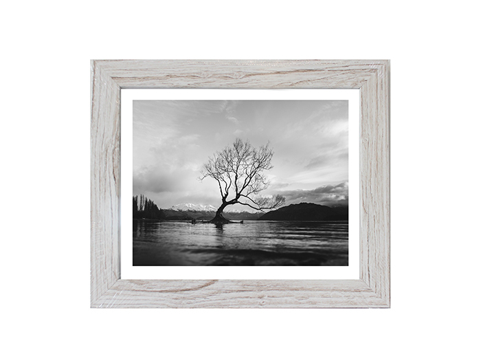 art-color-photo-frame-in-white-oak-13-x-18-cm