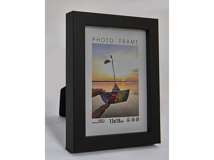 art-cube-photo-frame-in-black-13cm-x-18cm