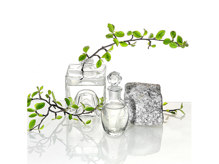 glass-decanter-and-vase-design-print-canvas-40-x-40-x-1-cm