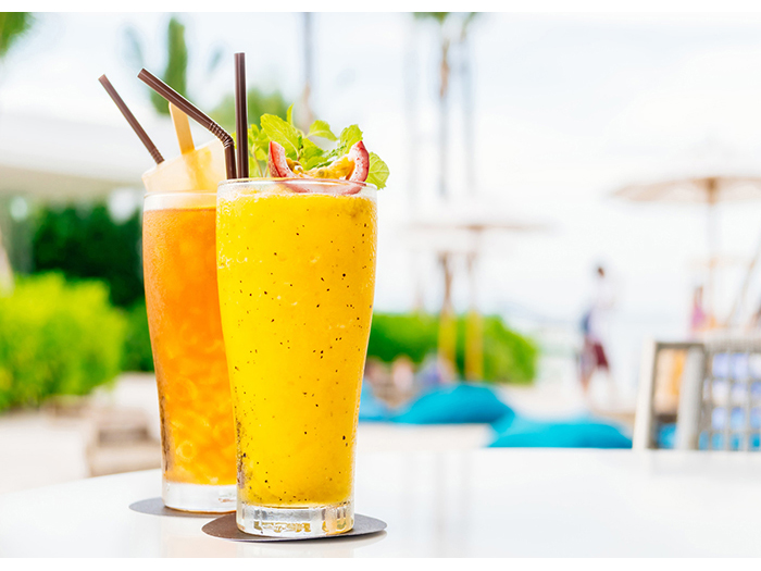 cocktails-by-the-pool-design-print-canvas-60-x-38-x-3-cm