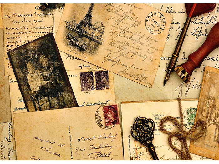 vintage-postcards-and-keys-design-print-canvas-60-x-38-x-3-cm