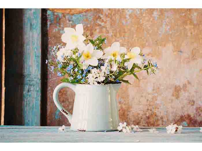 old-cottage-flowers-in-jug-design-print-canvas-80cm-x-120cm
