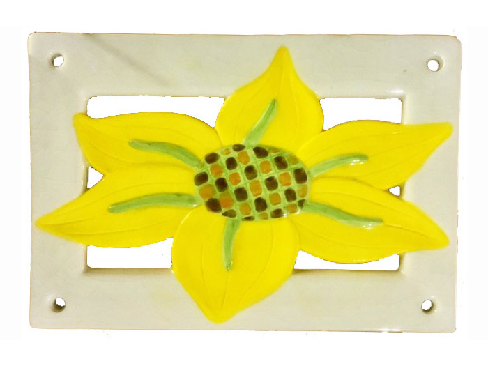 sunflower-ceramic-ventilator-25cm-x-17cm-3-assorted-colours