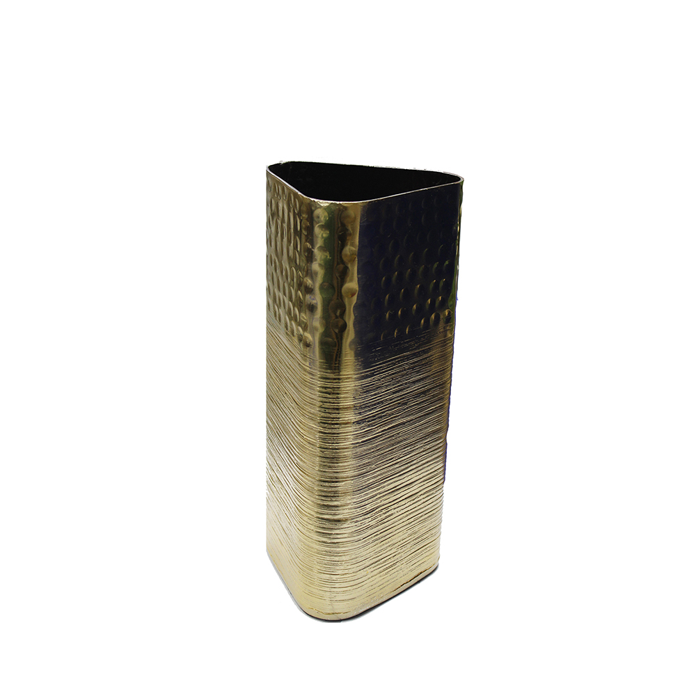 line-collection-aluminium-flower-vase-gold
