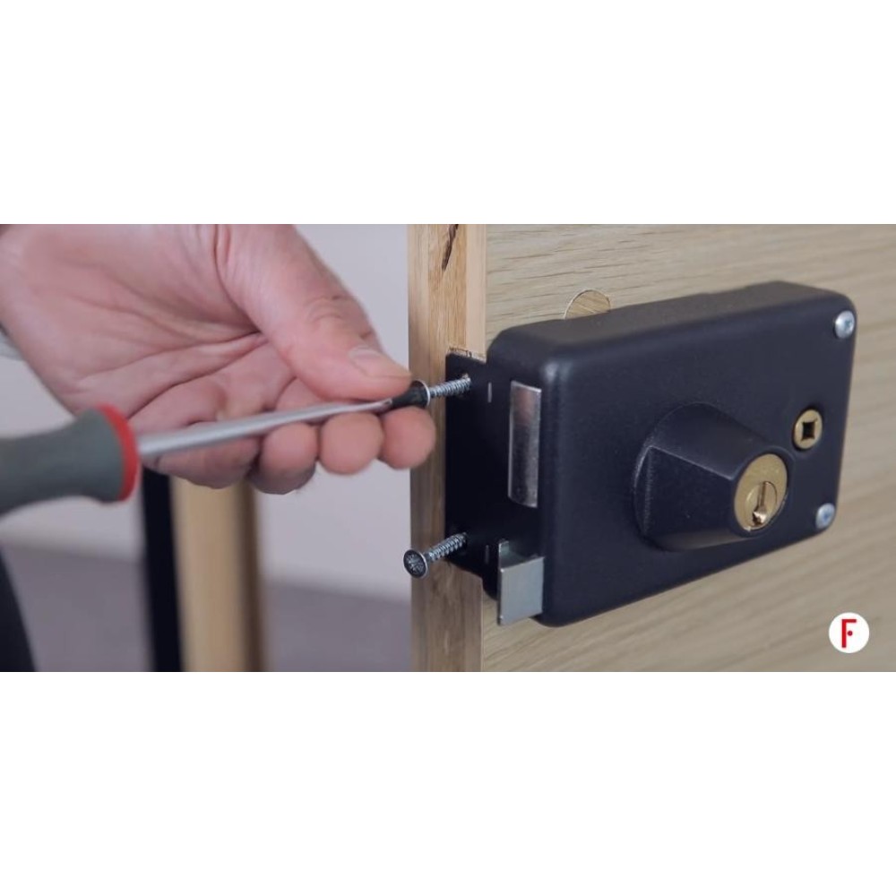 cisa-3-throw-rim-lock-with-loose-cylinder-left-hand-60-mm